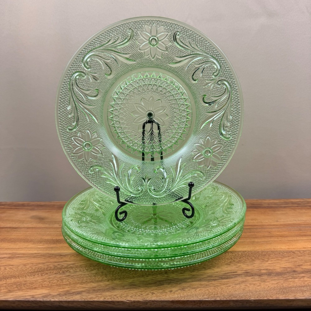 Indiana Glass Sandwich Green Tiara Uranium Glass Plates Set of Four 8 Inch